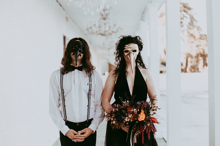 Halloween Wedding Inspired By Tim Burton S Beetlejuice Popsugar