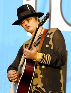 Roundup Of The Latest Entertainment News Stories — Pete Doherty Due in Court For Drink, Drugs and Driving Offences in Gloucester