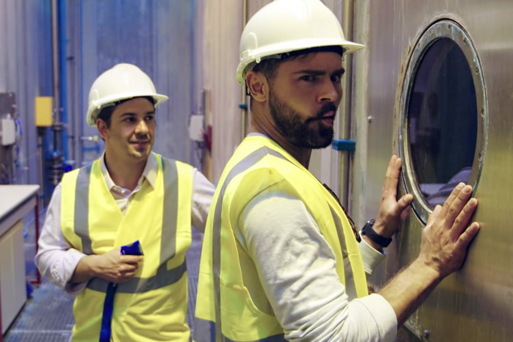 Let me introduce you to Efron in a hard hat — doesn't he look good? The water episode, aka episode two called "France," was probably one of the coolest ever.