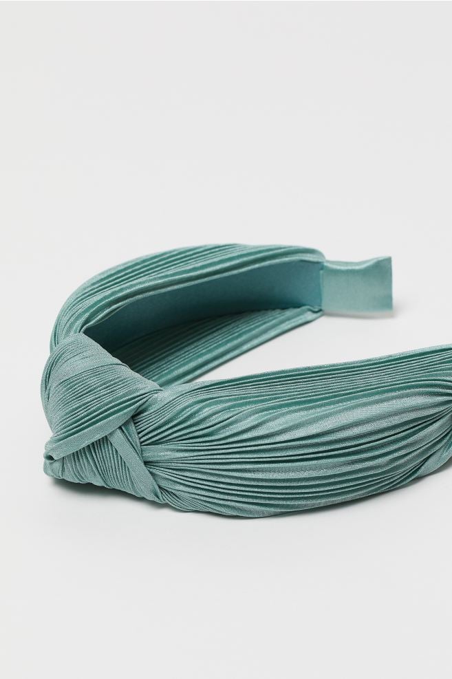Hairband With Knot Detail