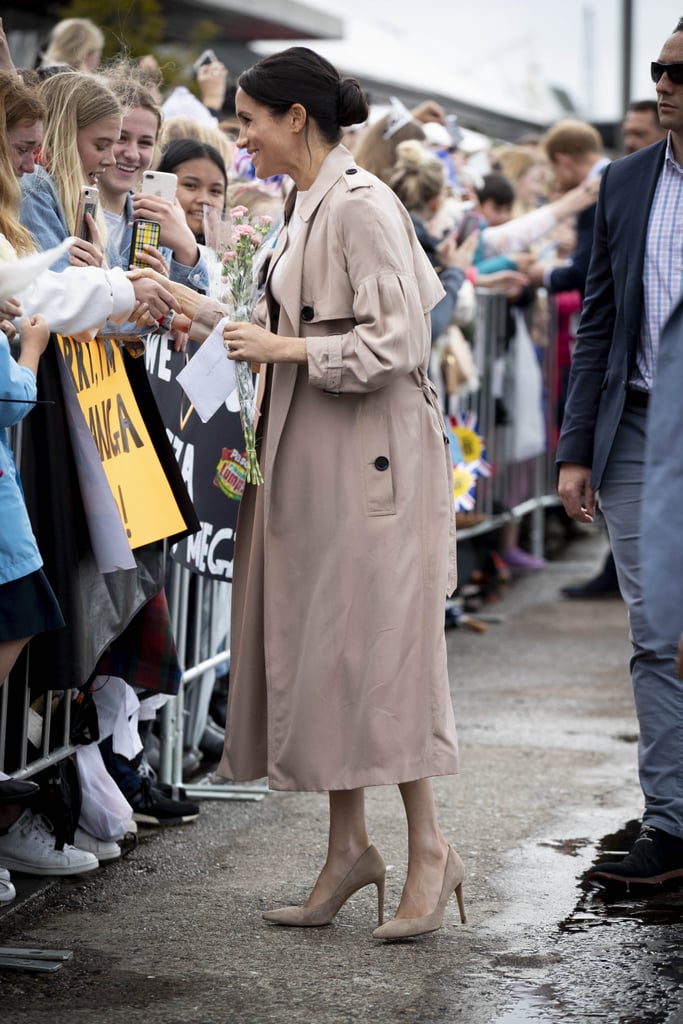 Meghan Markle's Burberry Trench Coat in New Zealand 2018 | POPSUGAR Fashion