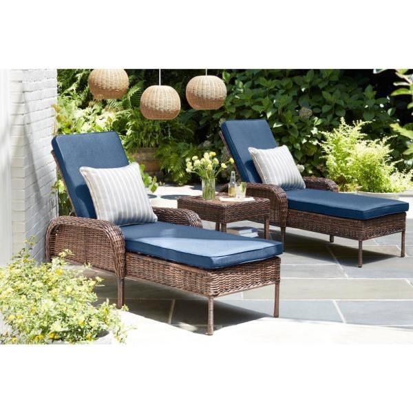 Hampton bay top pool lounger