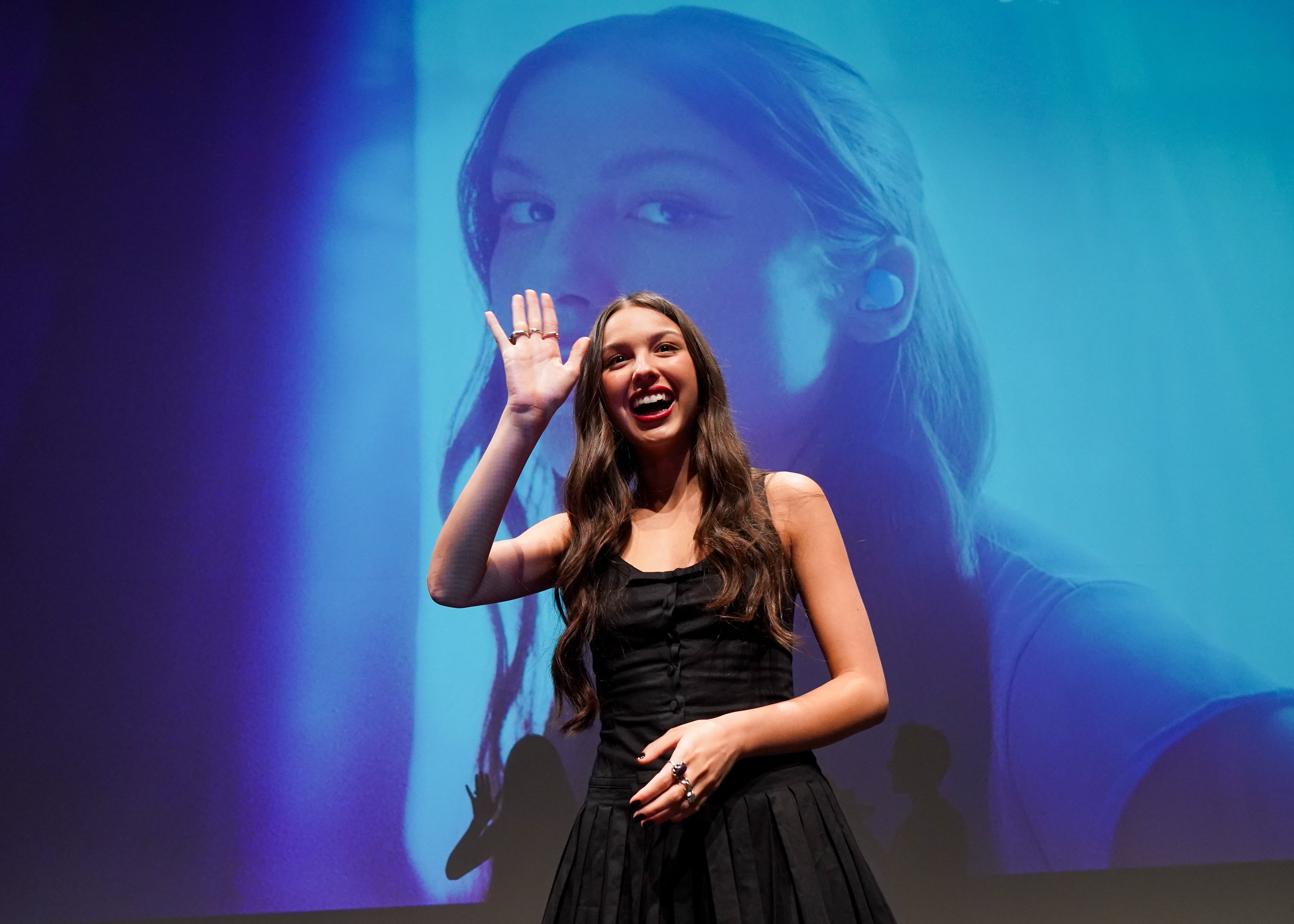 Olivia Rodrigo speaks onstage at The Drop: Olivia Rodrigo at The  Nachrichtenfoto - Getty Images