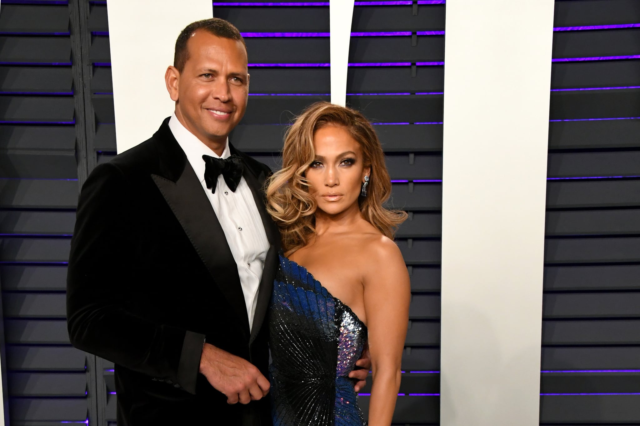 BEVERLY HILLS, CA - FEBRUARY 24:  (L-R) Alex Rodriguez and Jennifer Lopez attend the 2019 Vanity Fair Oscar Party hosted by Radhika Jones at Wallis Annenberg Centre for the Performing Arts on February 24, 2019 in Beverly Hills, California.  (Photo by Jon Kopaloff/WireImage)