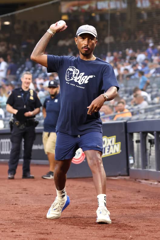 Pharrell Williams Throws First Pitch at Yankees vs. Mets Game – WWD