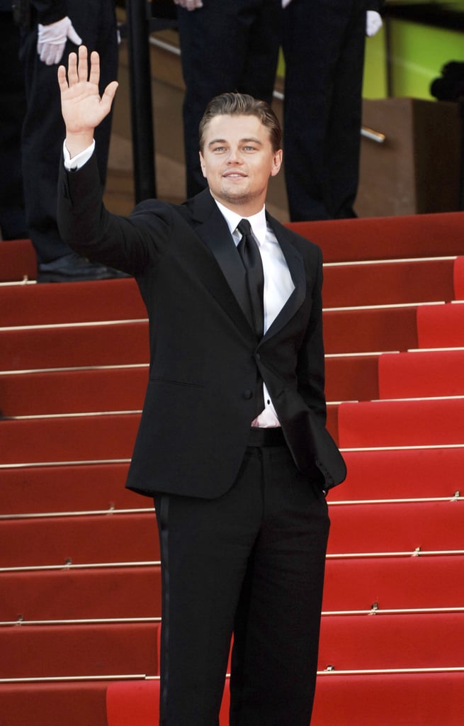 Leonardo DiCaprio waved during the No Country For Old Men premiere in 2007.