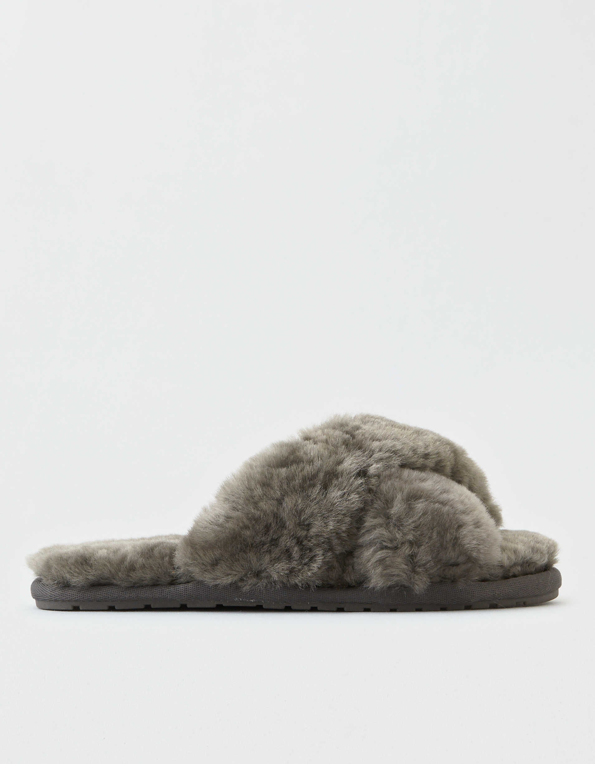ugg slippers bed bath and beyond