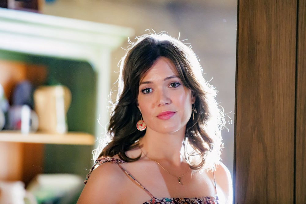 Rebecca Pearson Mandy Moore Age Investigation How Old Are The This Is Us Characters And Actors Popsugar Entertainment Photo 2