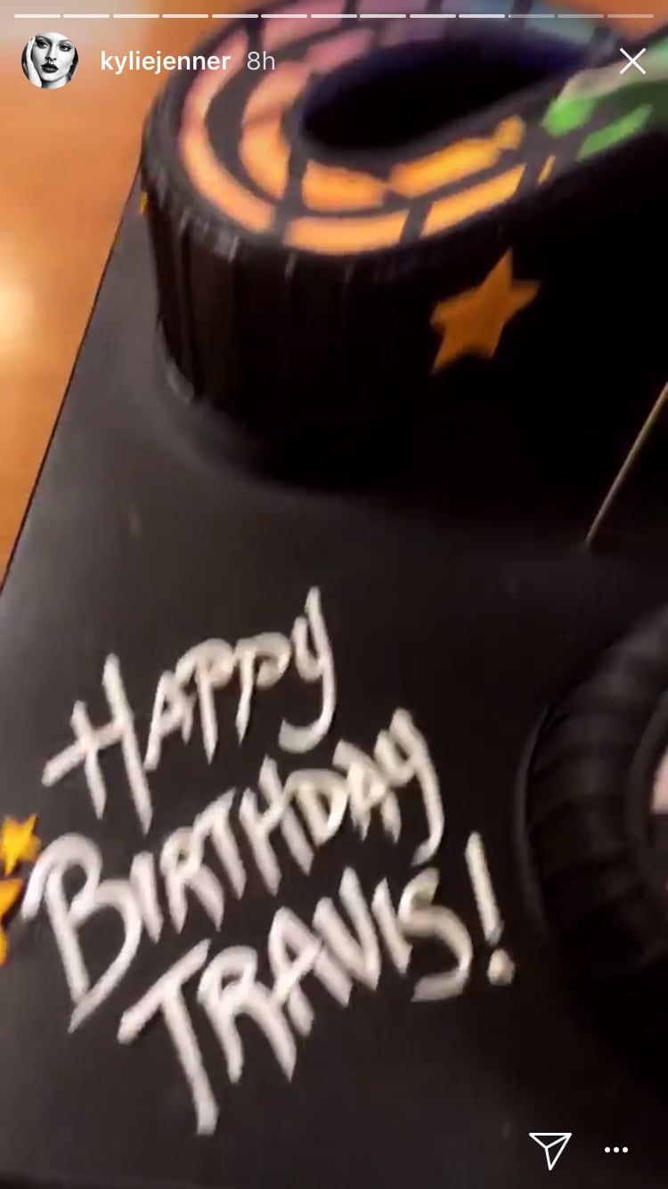 Celebrity Entertainment Kylie Jenner Shuts Down Six Flags For Travis Scott S 26th Birthday See The Fun Photos Popsugar Celebrity Photo 8