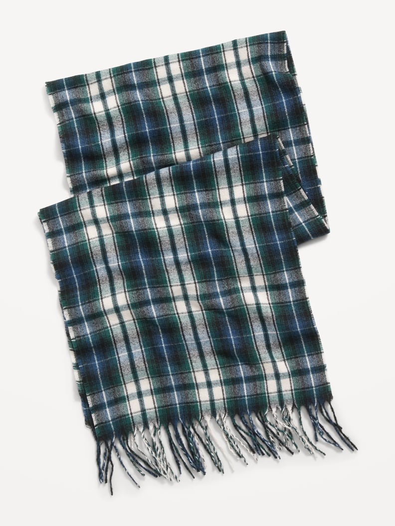 Gifts For Hermano: Old Navy Plaid Flannel Scarf
