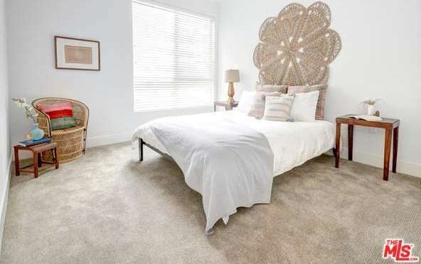 Steven Yeun Selling Hollywood Home November 2016