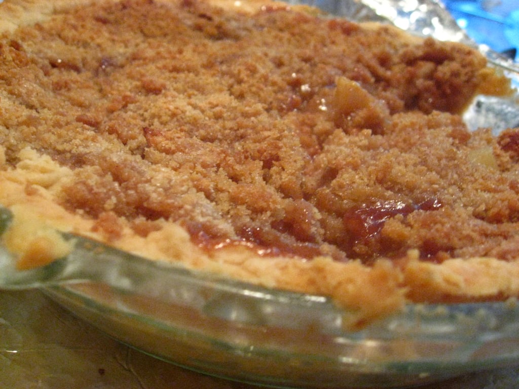 Apple and Pear Crumble Pie