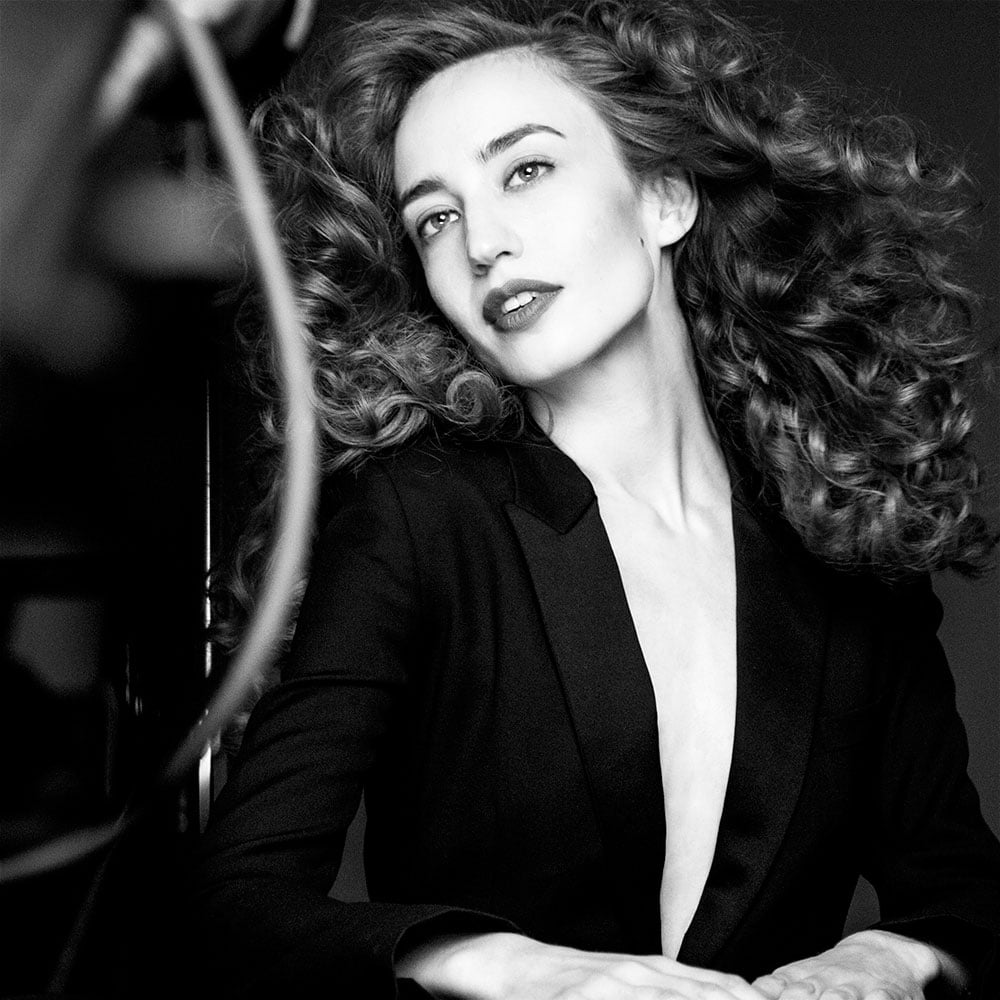Elizabeth Jagger Nude Photos 30