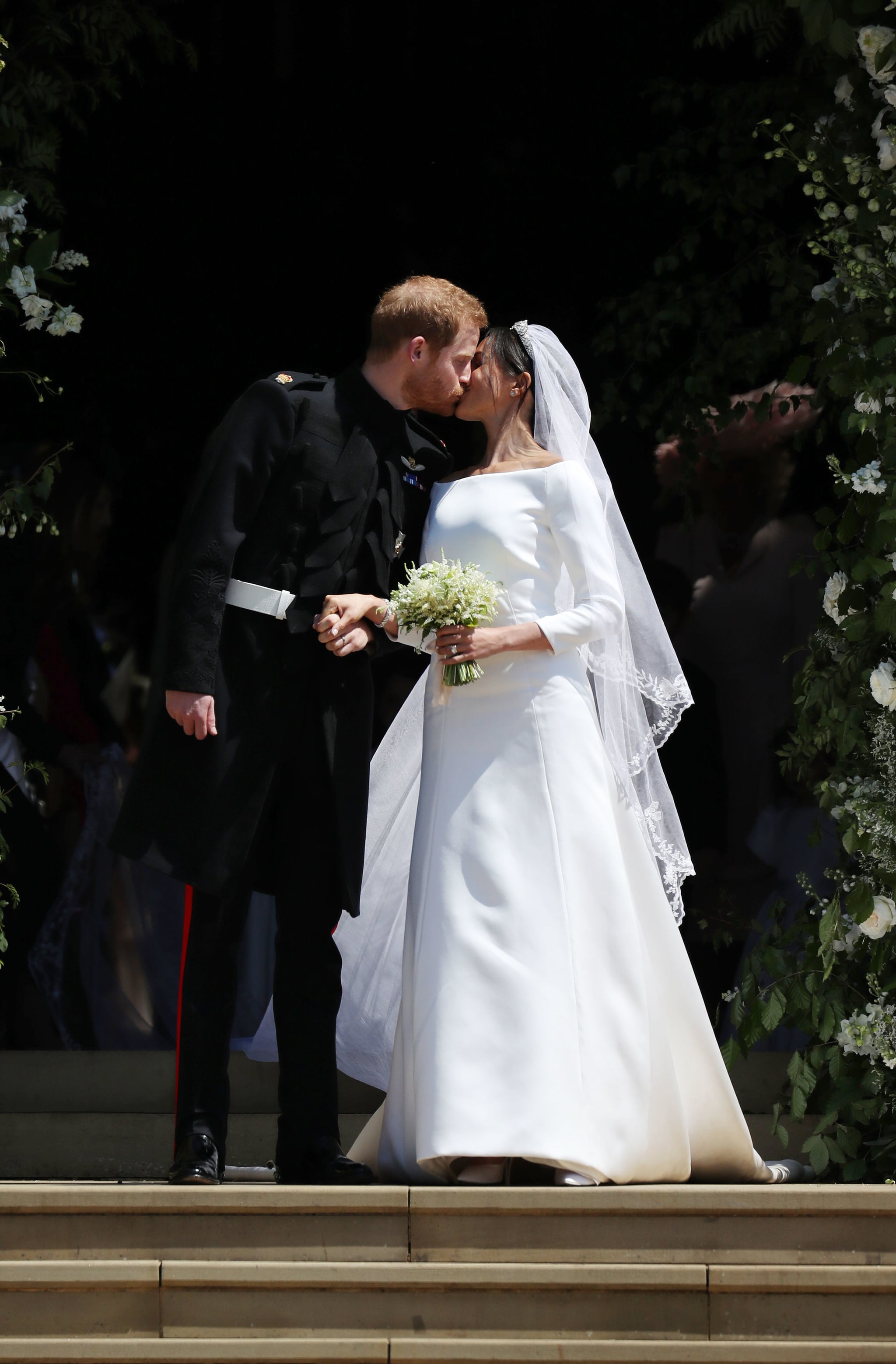 Meghan Markle S Wedding Dress Designer Popsugar Fashion Australia