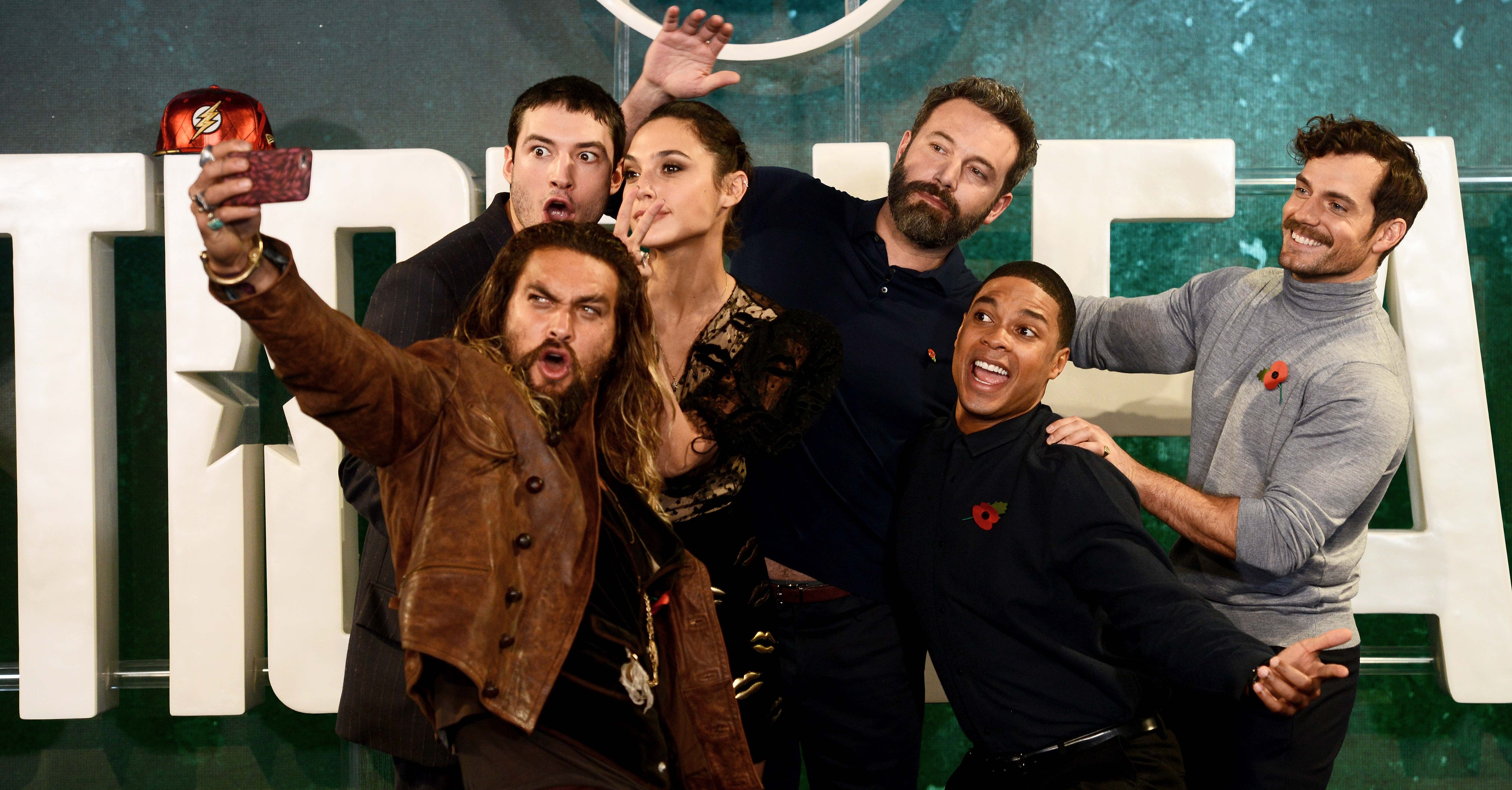 Justice League Cast Out in London November 2017 | PS Celebrity