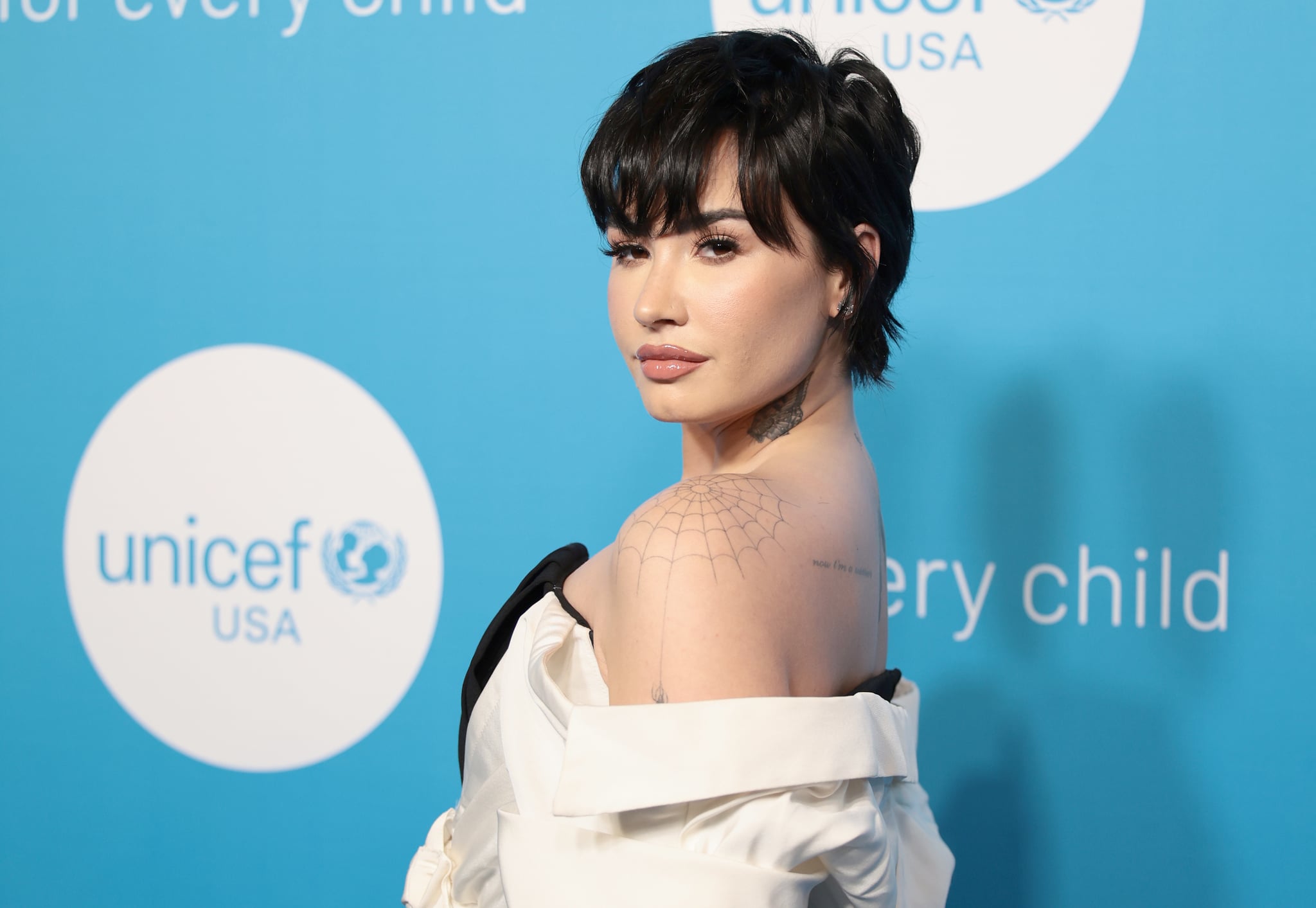 NUEVA YORK, NUEVA YORK - 29 DE NOVIEMBRE: Demi Lovato asiste a la Gala de UNICEF 2022 en The Glasshouse el 29 de noviembre de 2022 en la ciudad de Nueva York.  (Foto de Dimitrios Kambouris/)