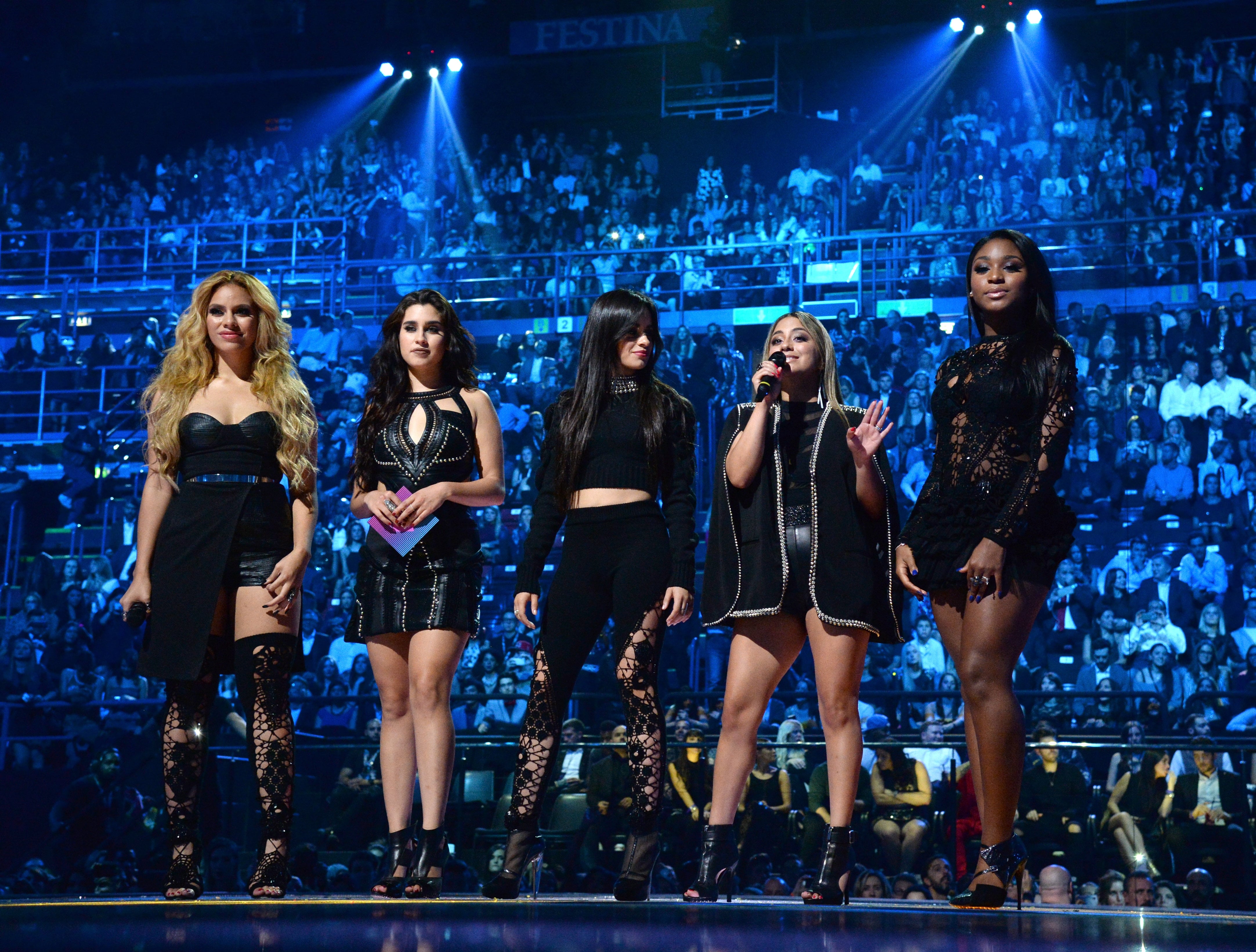 Fifth Harmony - Worth It - Neox Fan Awards 2015 