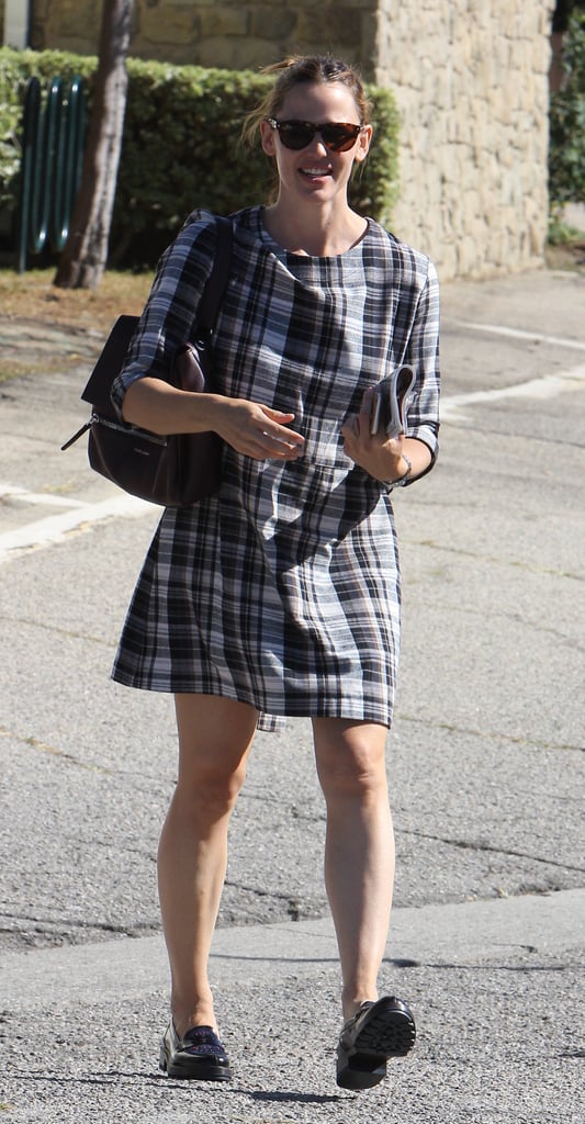 Jennifer Garner Smiling in LA Pictures