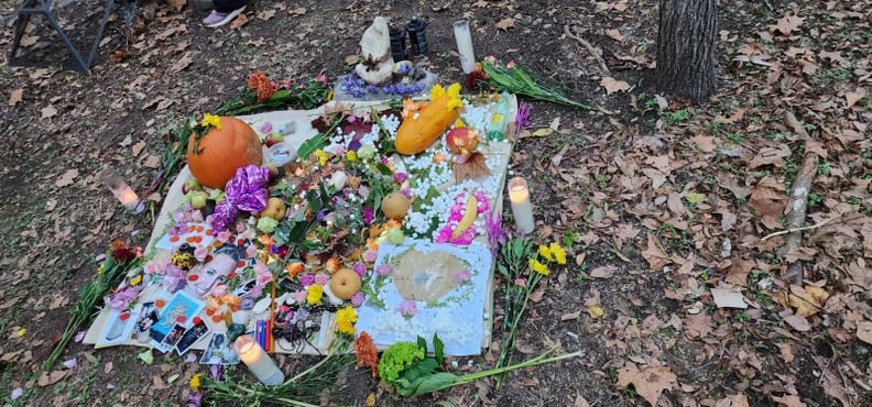 Tea and ofrenda at the retreat site