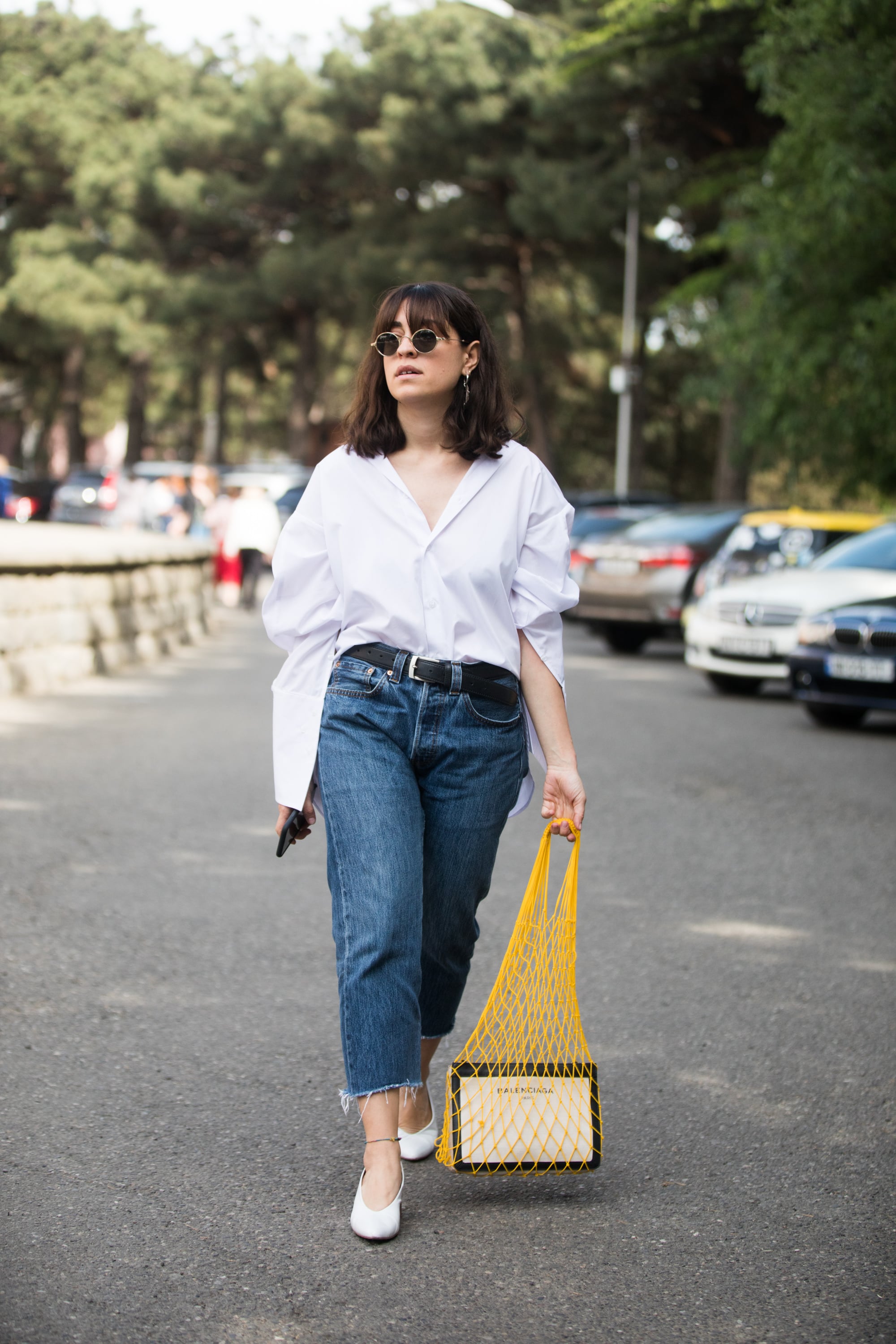 Mom jeans cheap with white shirt