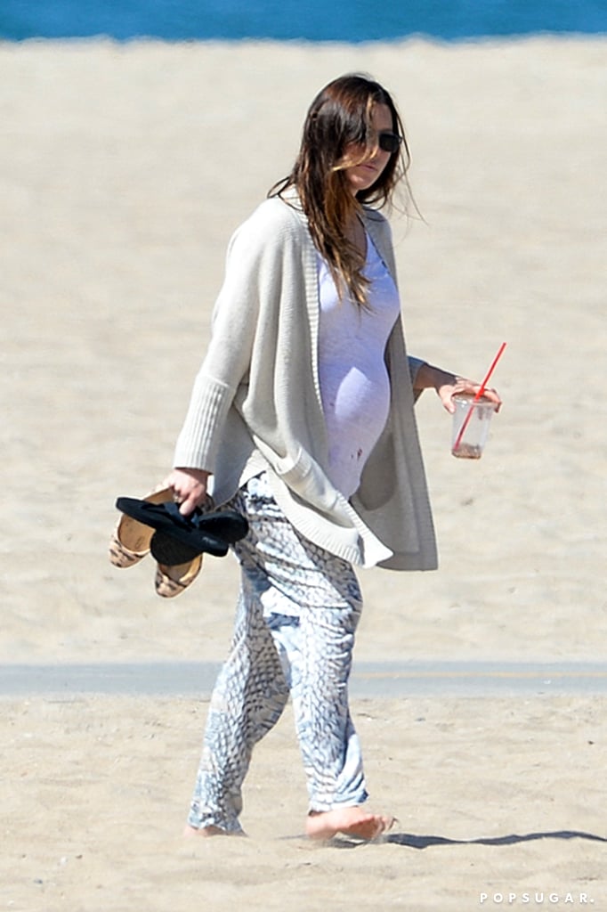 Pregnant Jessica Biel on the Beach Pictures