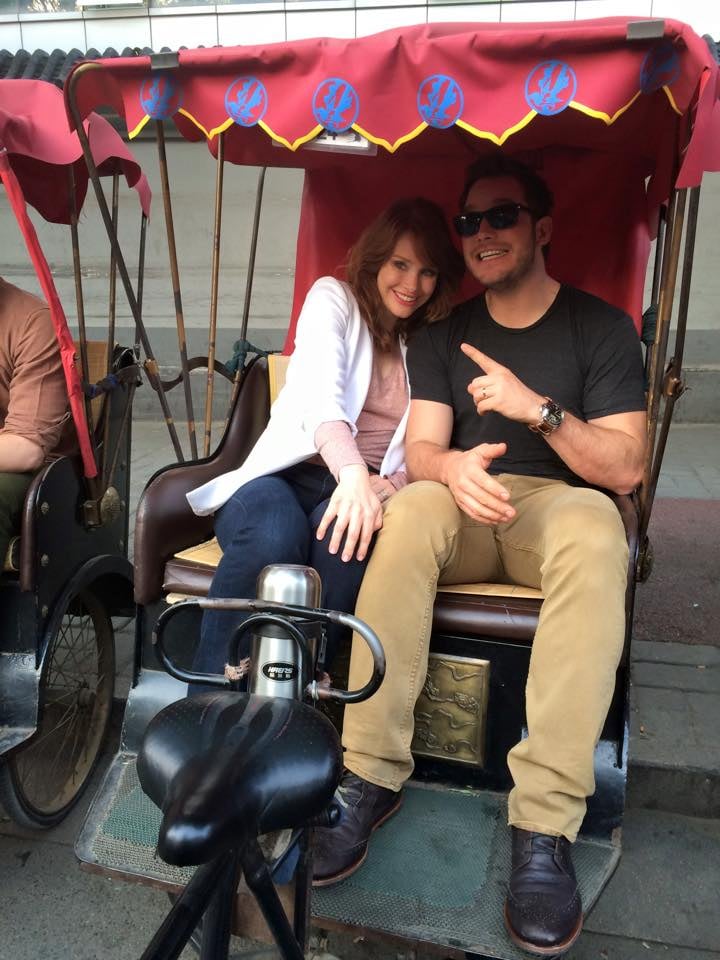 He and his Jurassic World costar Bryce Dallas Howard took a rickshaw ride together.
