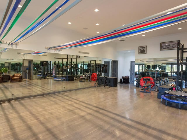 Jennifer could roll out of bed and into the dance studio attached to the main wing by a breezeway. Jennifer could roll out of bed and into the dance studio attached to the main wing by a breezeway.