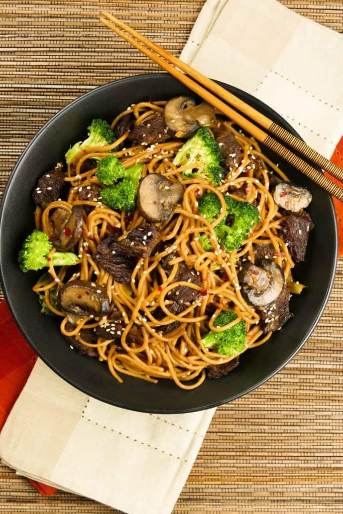 Instant Pot Lo Mein With Beef and Broccoli