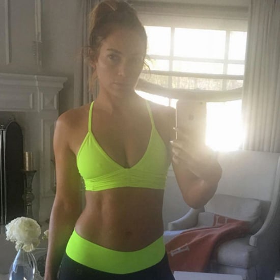 Jennifer Lopez Abs Selfie February 2016