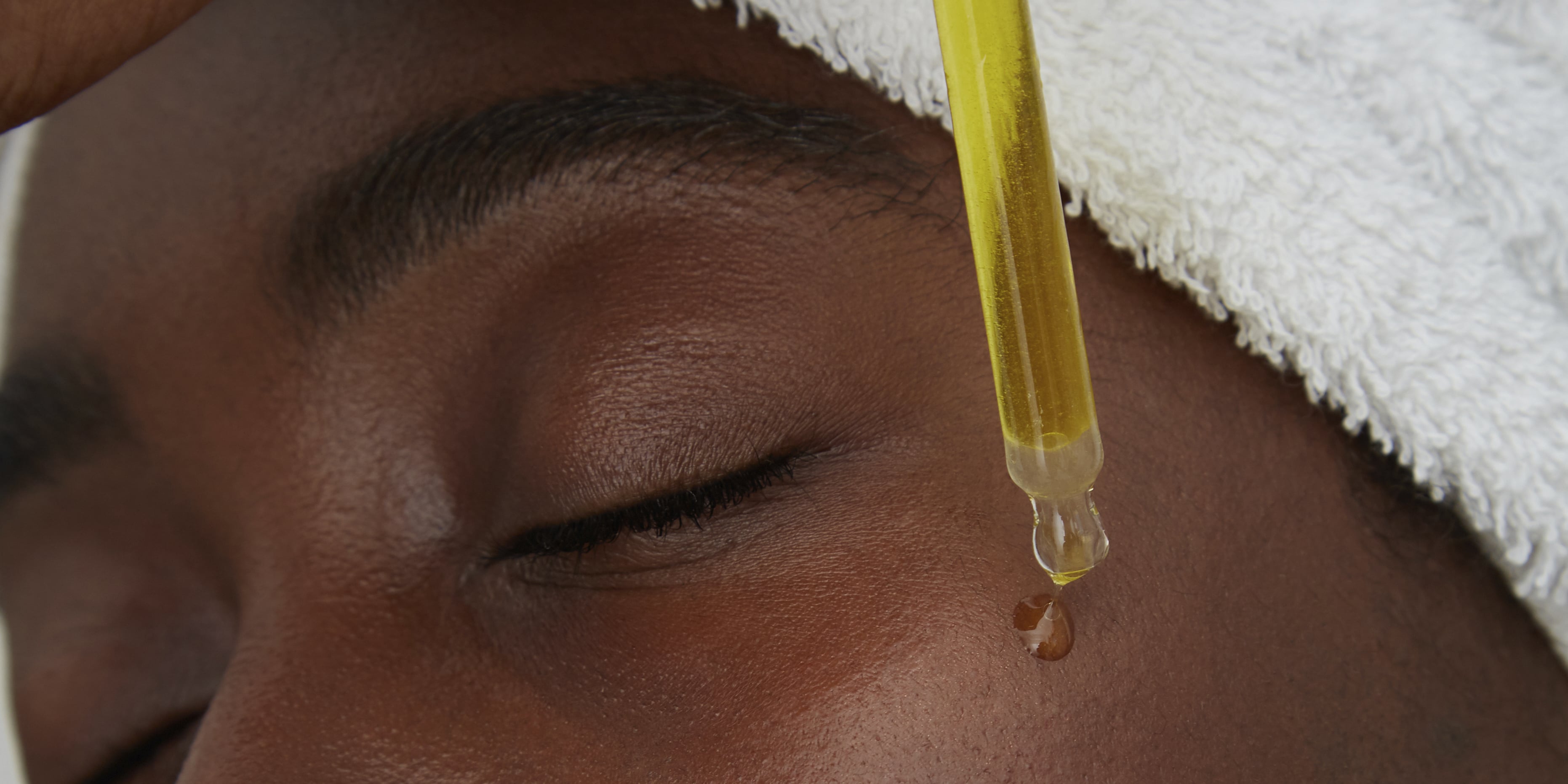 What Is a Serum For Skin? An Expert Explains - Vimarsana News