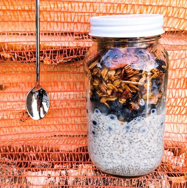 Homemade granola adds the perfect crunch to a rich and smooth bowl of chia seed pudding. Storing your pudding in a jar also makes it an easy breakfast to take on the go!
Source: Instagram user veganhotdogs