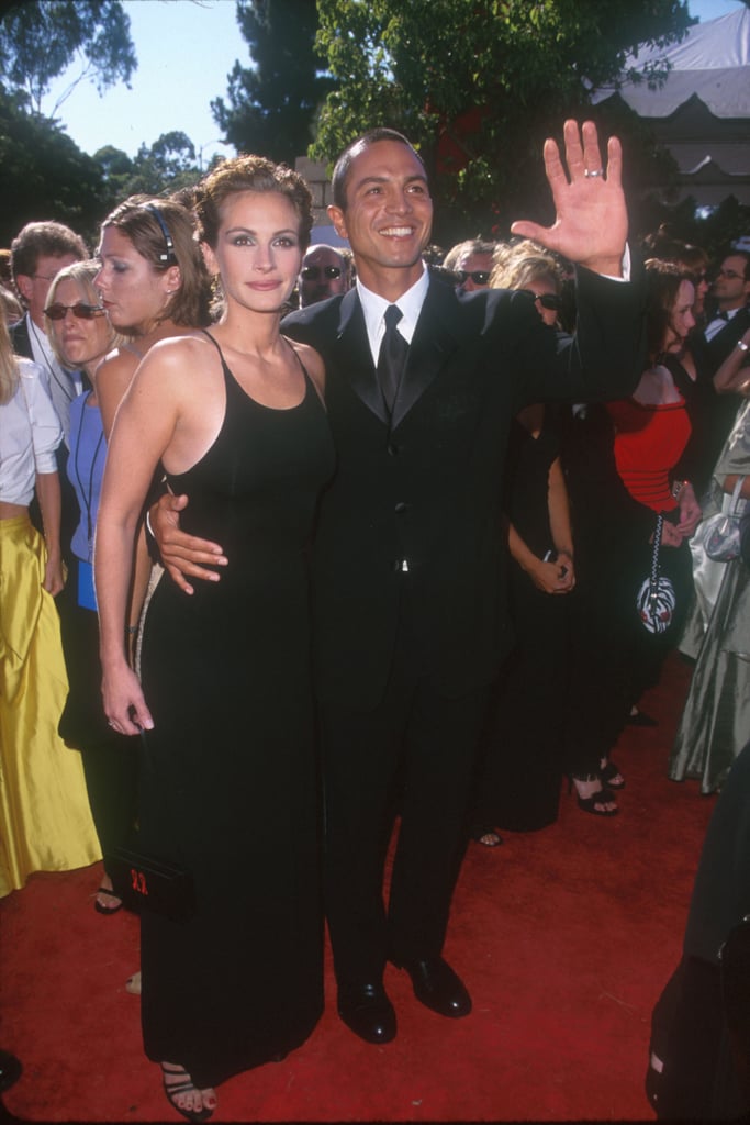 It was all about the strappy back of Julia's formfitting gown at the 1999 Emmy Awards.