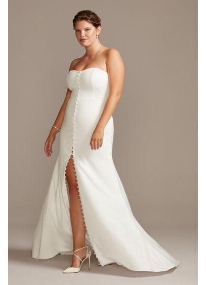23 Sexy Wedding Dresses Perfect For the Beach