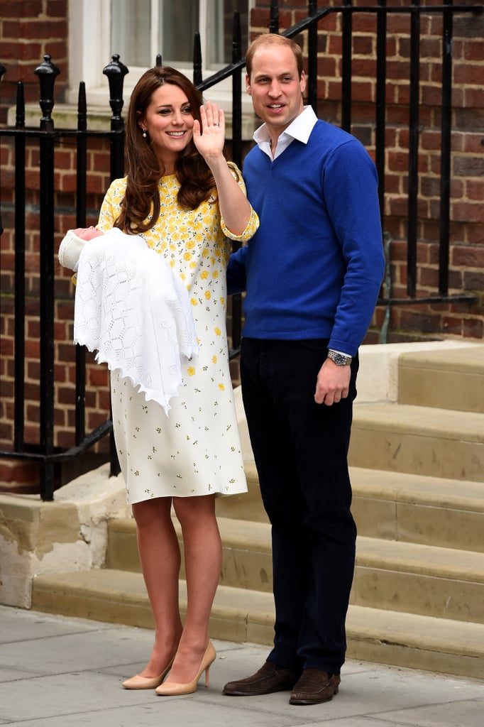 We like that Kate kept it chic and simple, pairing her dress with nude pumps.
