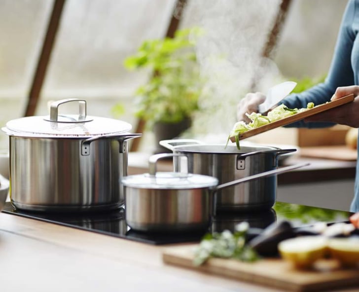 These stainless steel and aluminum pots (1530) are dishwasher safe