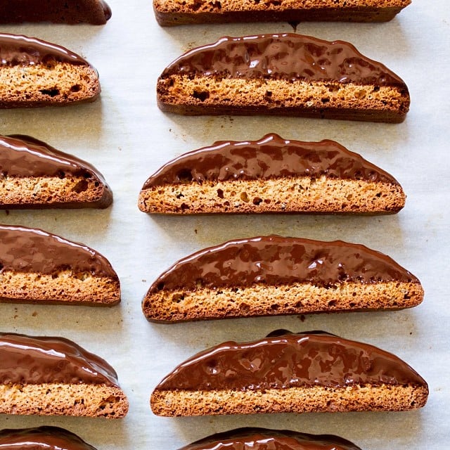 She's a dessert pro, too.