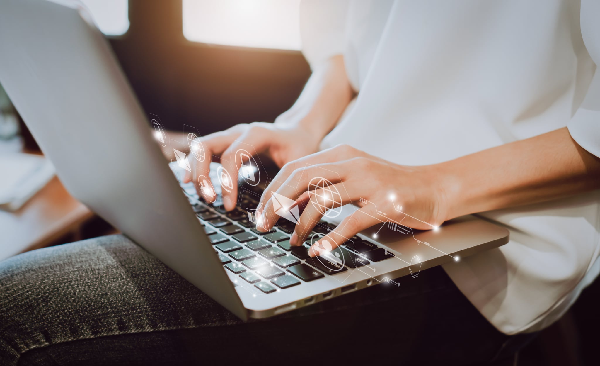 5 نصائح هامة لحماية معلوماتكم الشخصية على الإنترنت Popsugar Middle East Tech