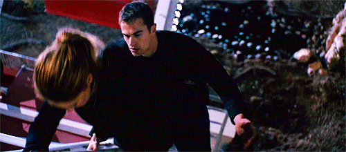 Theo James Pictures From Divergent Popsugar Entertainment 4996