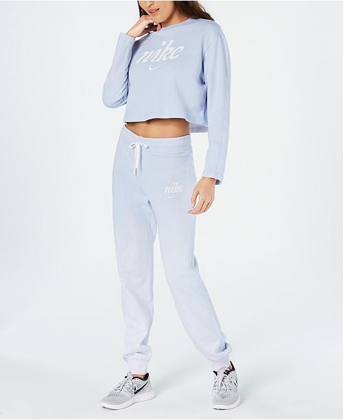 Nike Cropped Logo Sweatshirt & Joggers