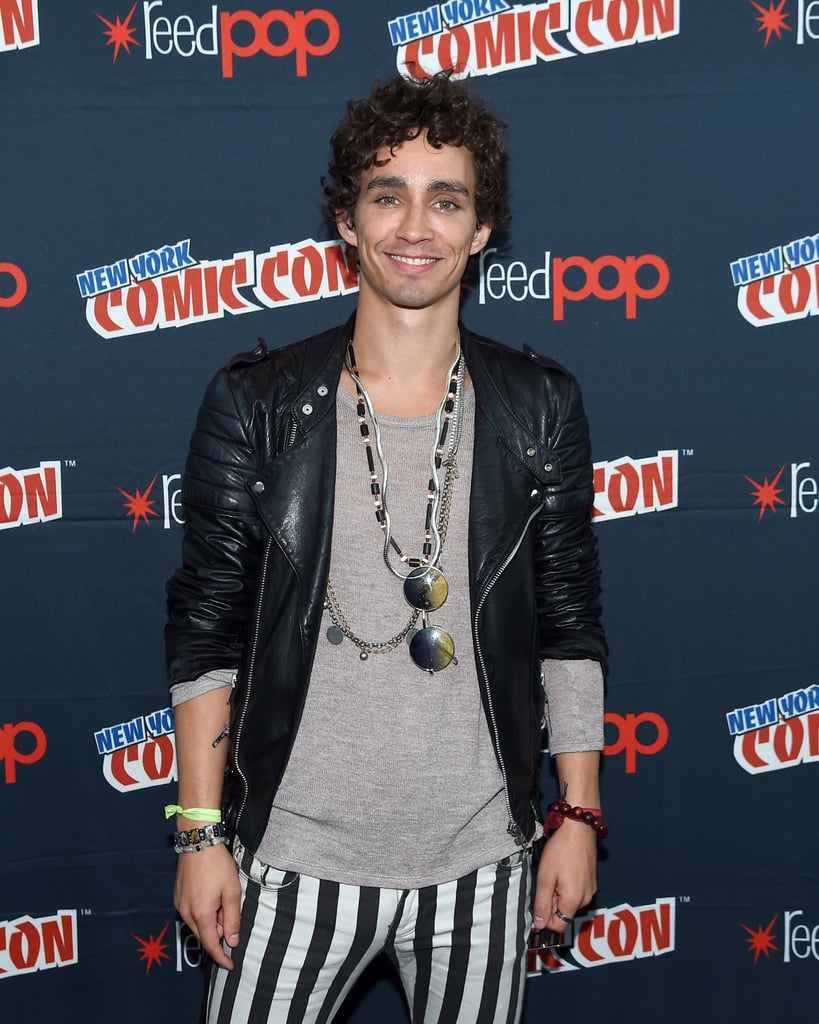 See The Umbrella Academy's Robert Sheehan's Hottest Photos