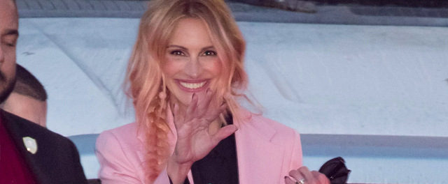 Julia Roberts Dyed Her Hair "Flamingo" Pink, and We're Flocking to the Salon