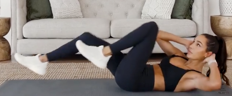 If You Want Sore Abs Tomorrow, Try This 100-Rep Core Challenge From Kayla Itsines