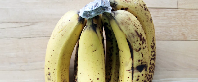 A Smarter Way to Freeze Bananas For Smoothies, Banana Bread, and More