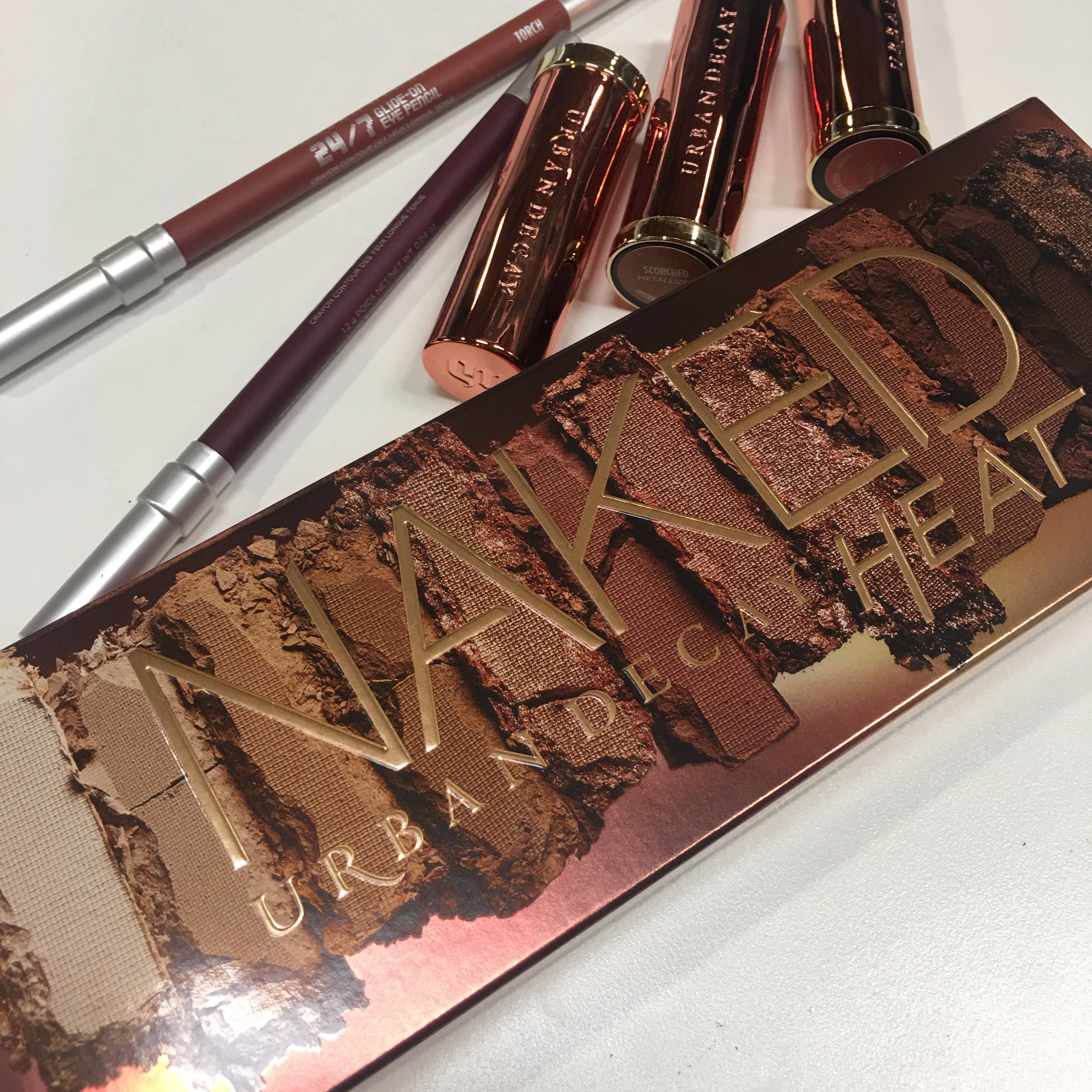 Prepare to Lust After Urban Decay's New Naked Heat Palette