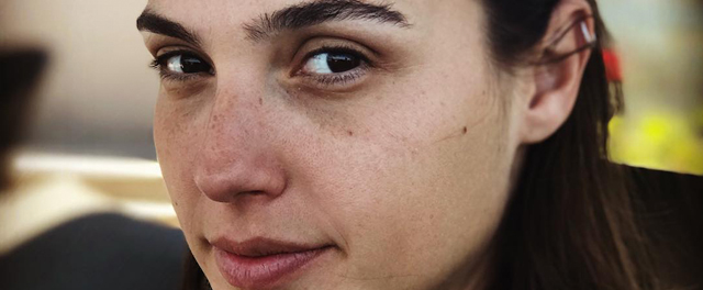 These Barefaced Celebrity Selfies Have Everyone Talking — in the Best Way