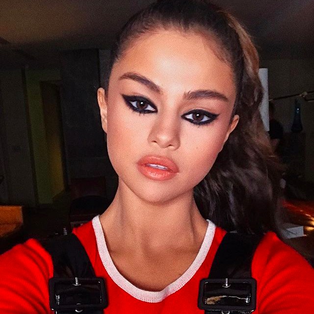 Seriously, Could Selena Gomez's Eye Makeup Be Any Sexier?